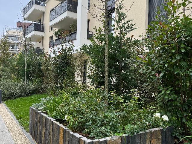 DOMAINE SYLLY - AMÉNAGEMENT PAYSAGER DU PARC PRIVÉ DE 8 000 M2 À CHÂTENAY-MALABRY