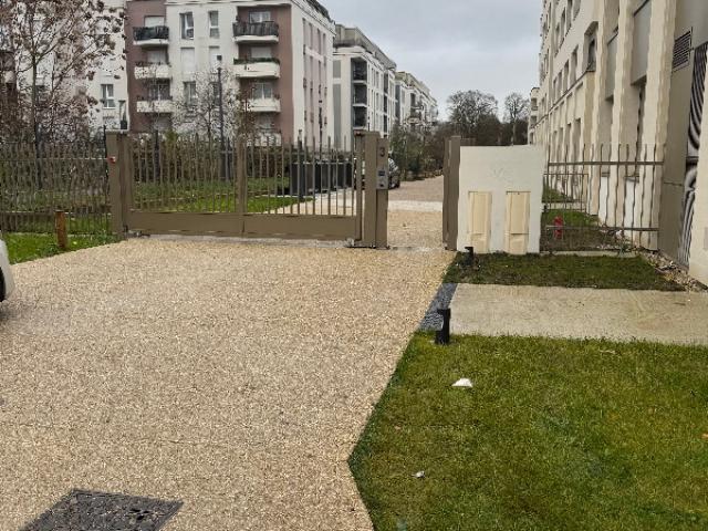 AMÉNAGEMENT PAYSAGER DE LA RÉSIDENCE UNIVERSITAIRE 