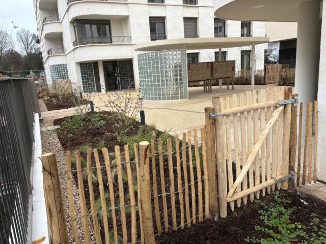 AMÉNAGEMENT PAYSAGER DE LA RÉSIDENCE UNIVERSITAIRE 